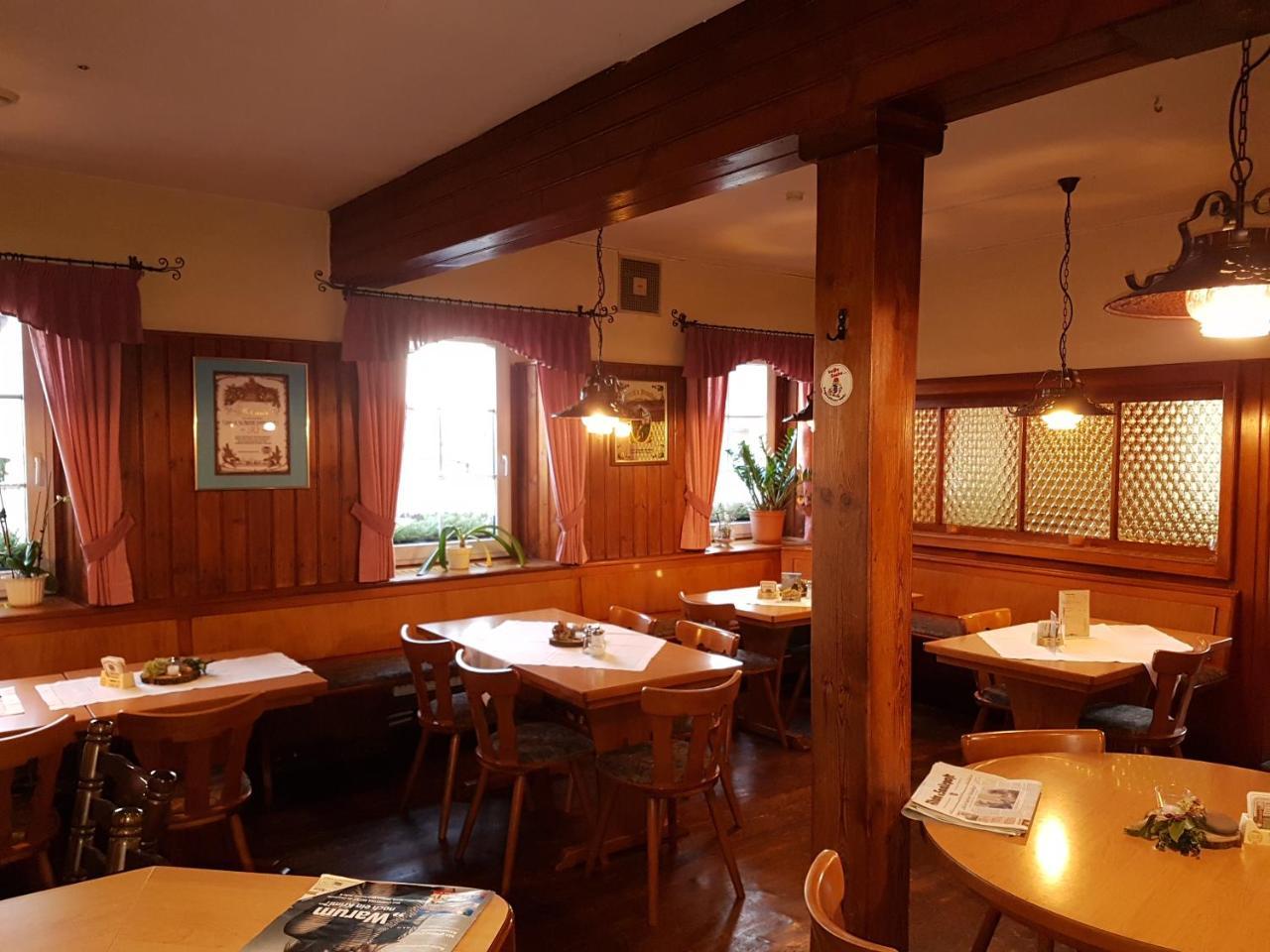 Landgasthof "Zur Linde" Irmelshausen Dış mekan fotoğraf