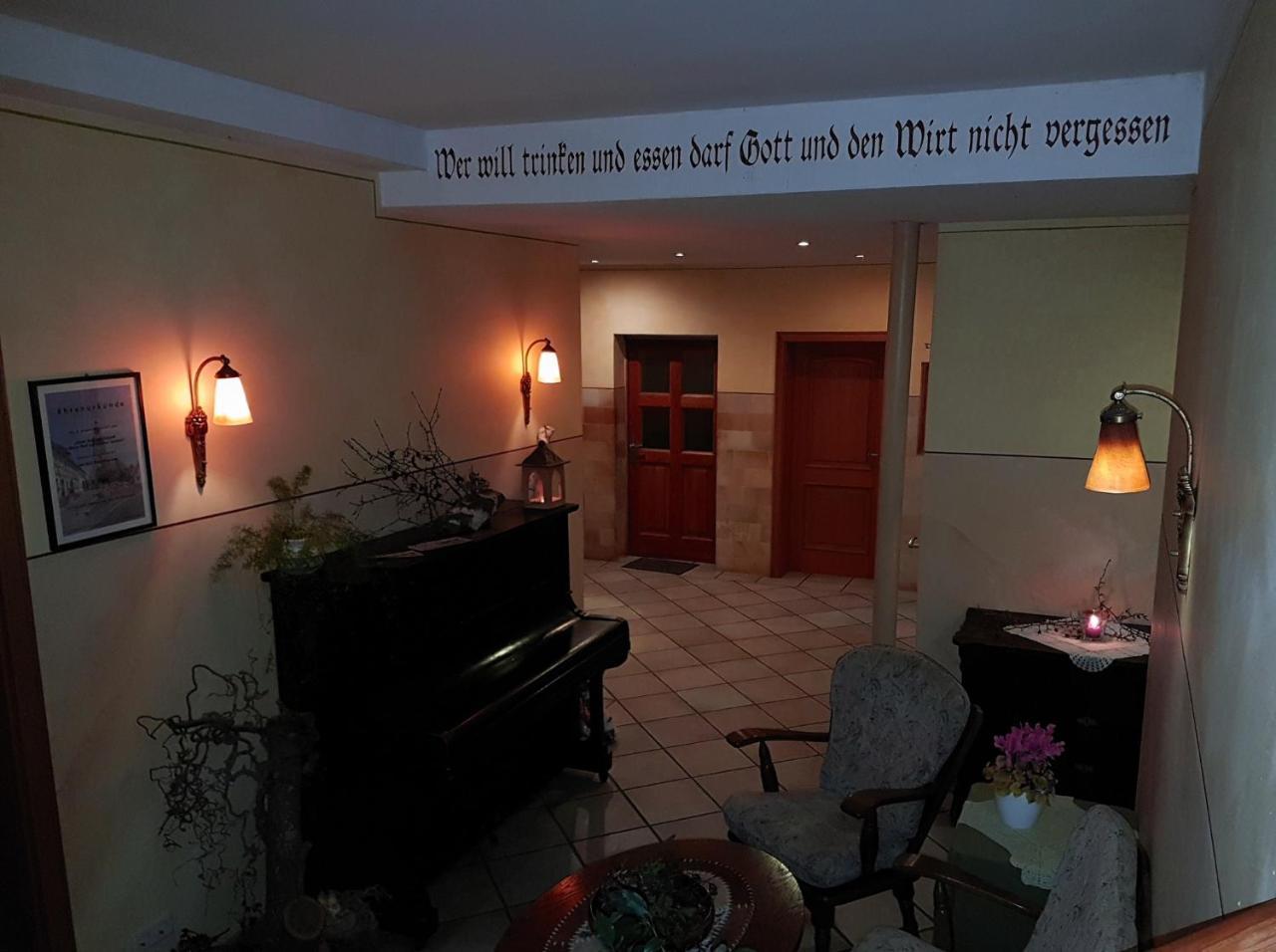Landgasthof "Zur Linde" Irmelshausen Dış mekan fotoğraf