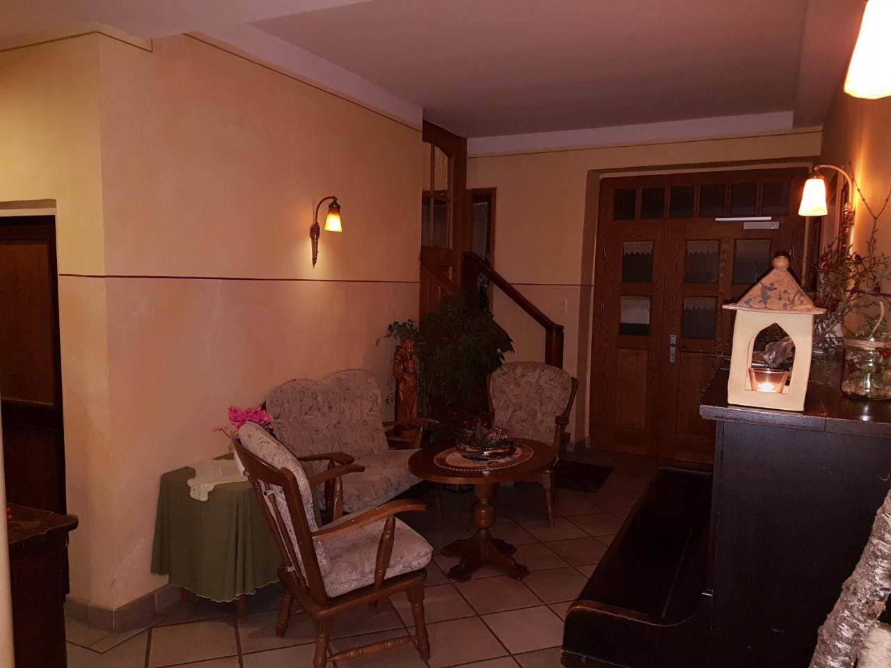 Landgasthof "Zur Linde" Irmelshausen Dış mekan fotoğraf