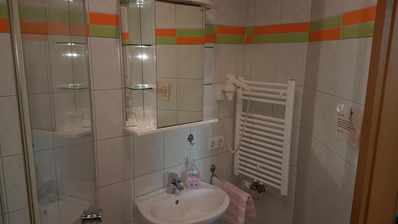 Landgasthof "Zur Linde" Irmelshausen Dış mekan fotoğraf