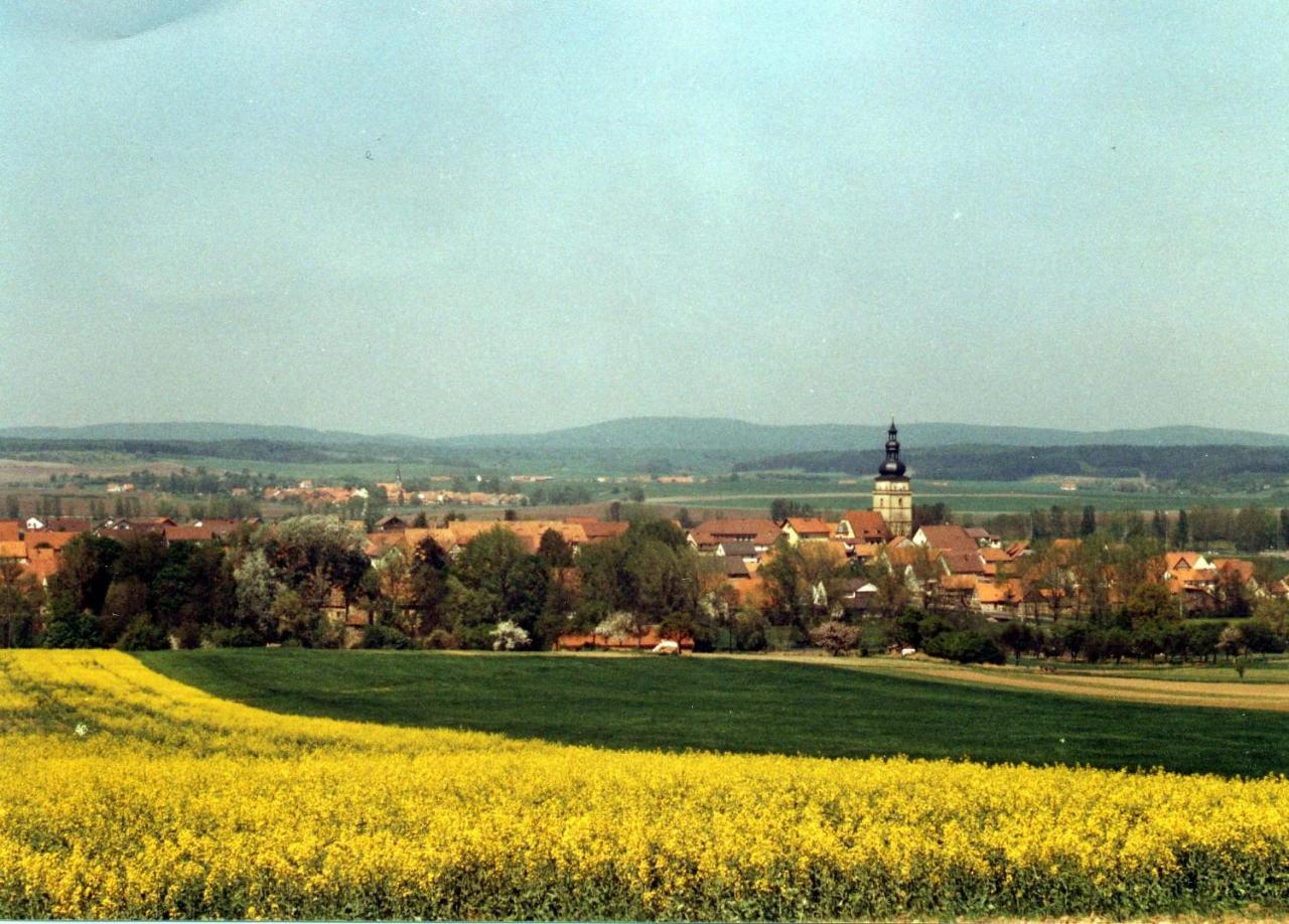 Landgasthof "Zur Linde" Irmelshausen Dış mekan fotoğraf